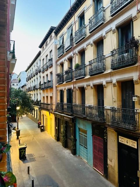 Punta Me Suites Next To Gran Via Мадрид Экстерьер фото
